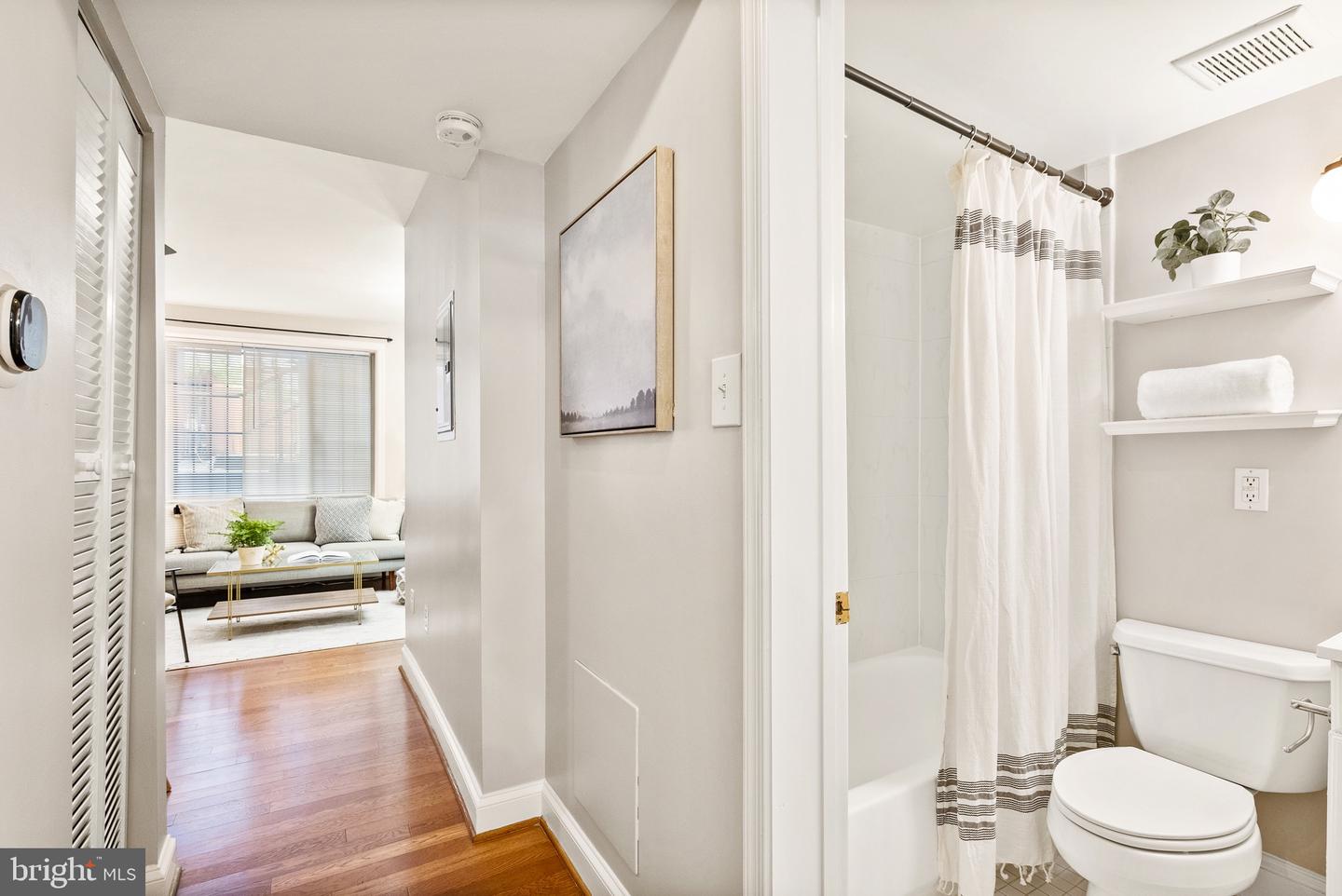 718 PARK ROAD NW Unit: 1