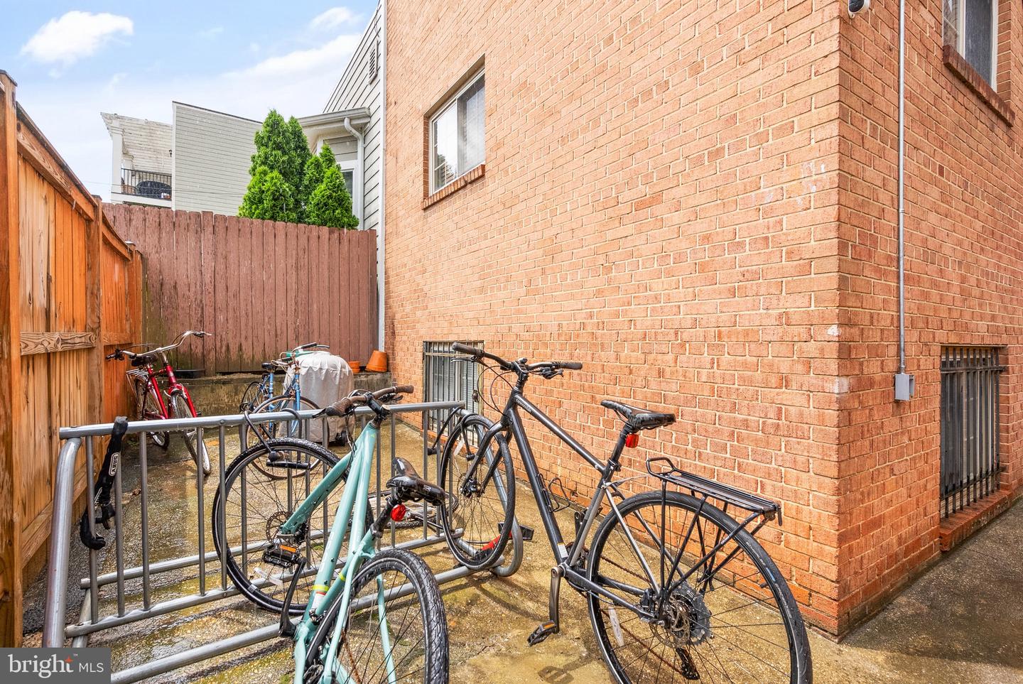 718 PARK ROAD NW Unit: 1