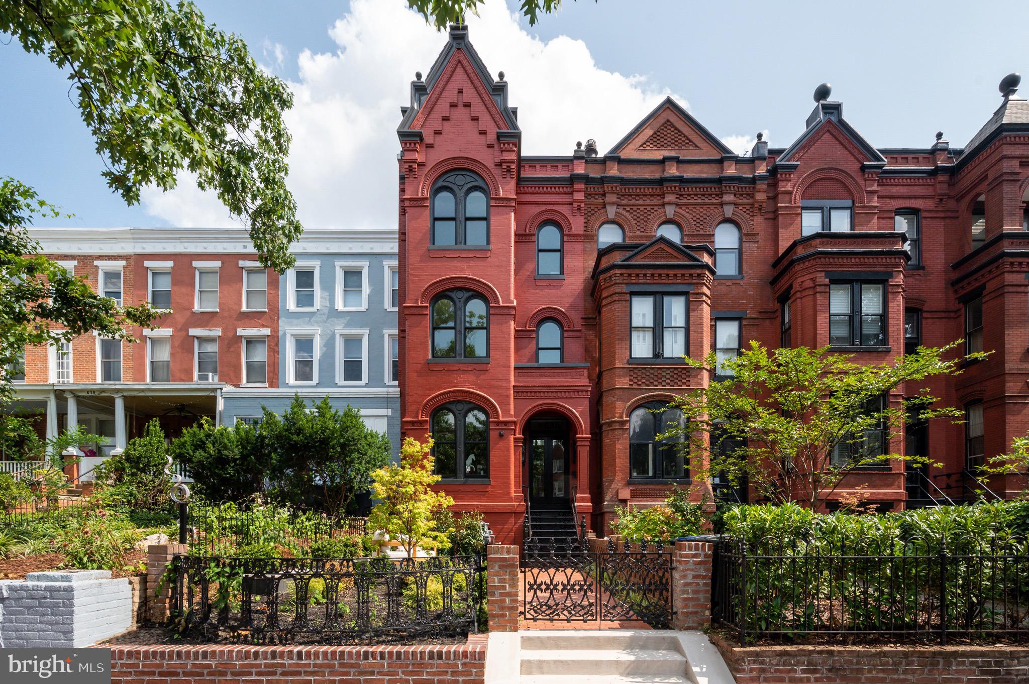 635 Maryland Ave NE