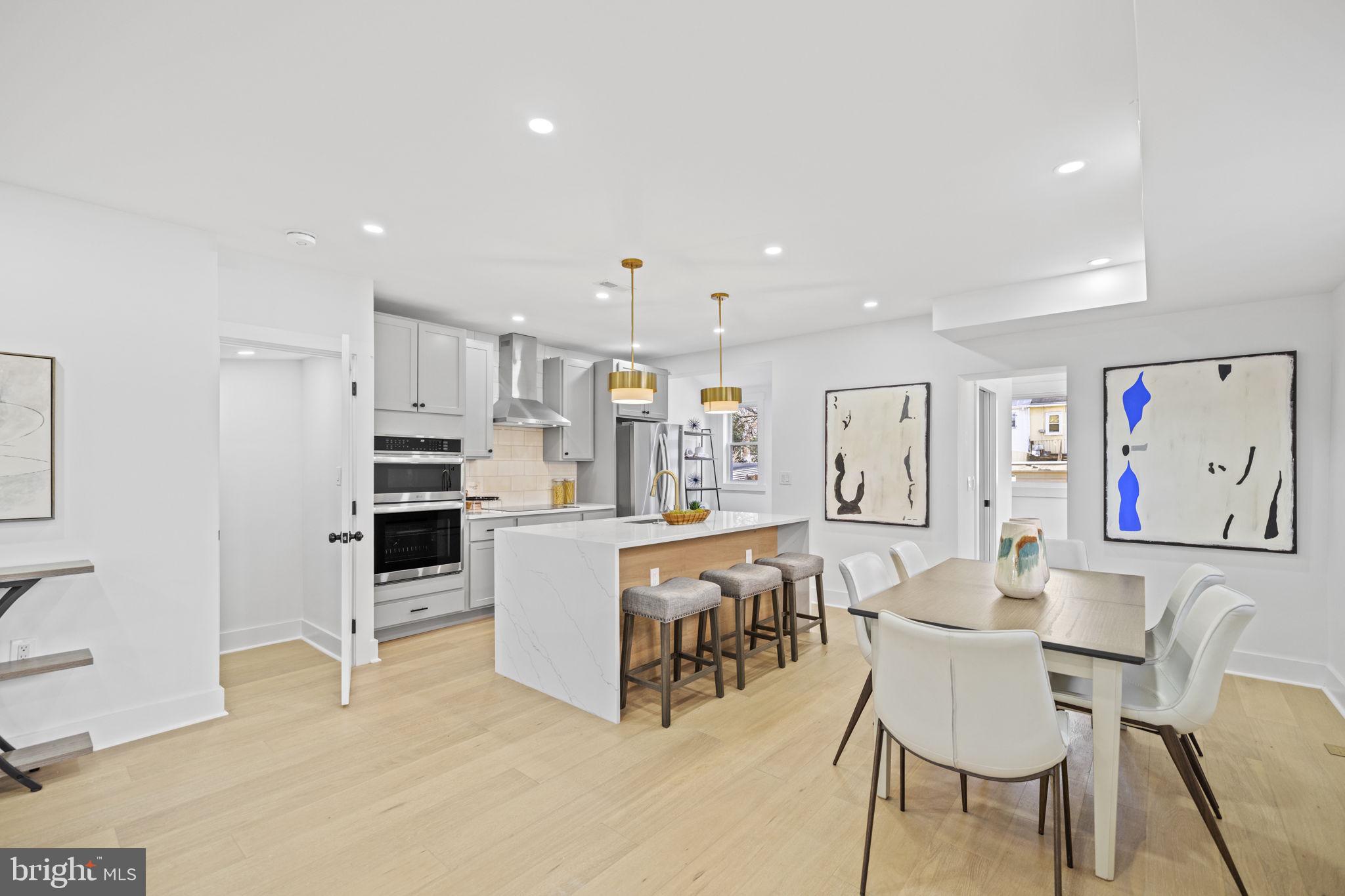 4310 13th STREET NE