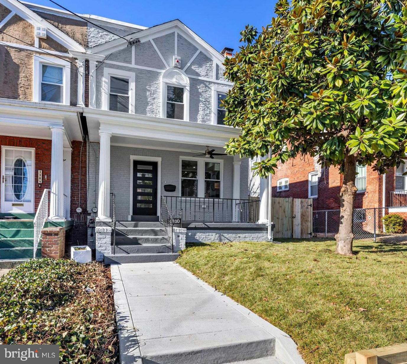 4310 13th STREET NE