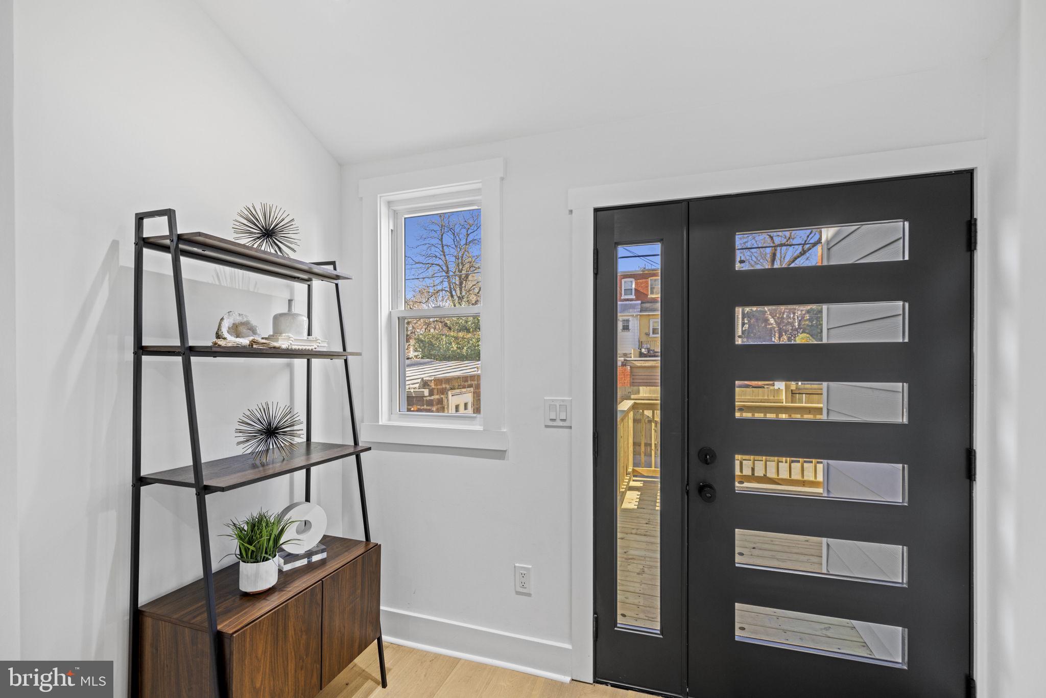 4310 13th STREET NE