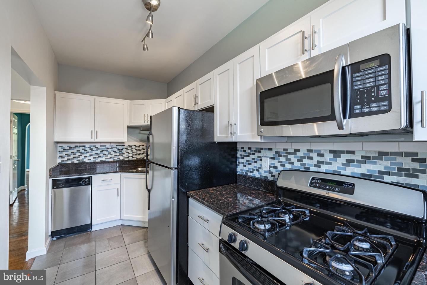 422 Butternut St NW #111