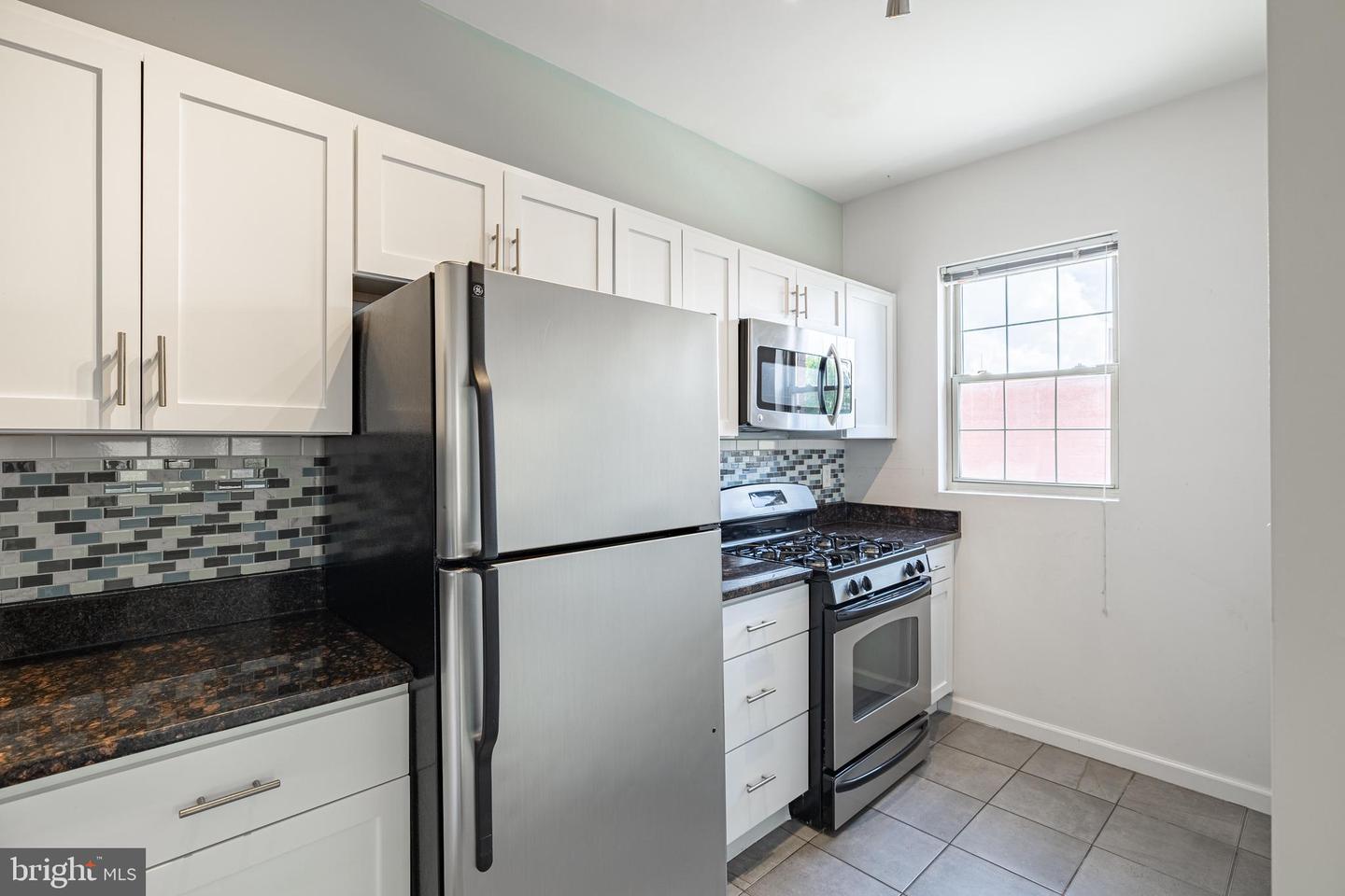 422 Butternut St NW #111