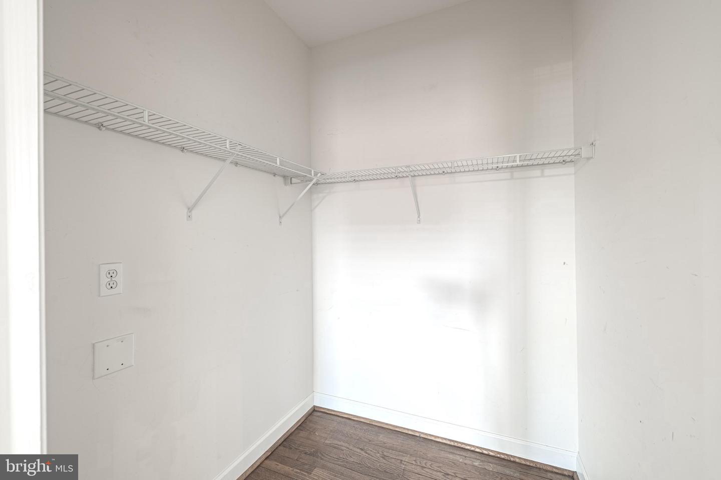 422 Butternut St NW #111