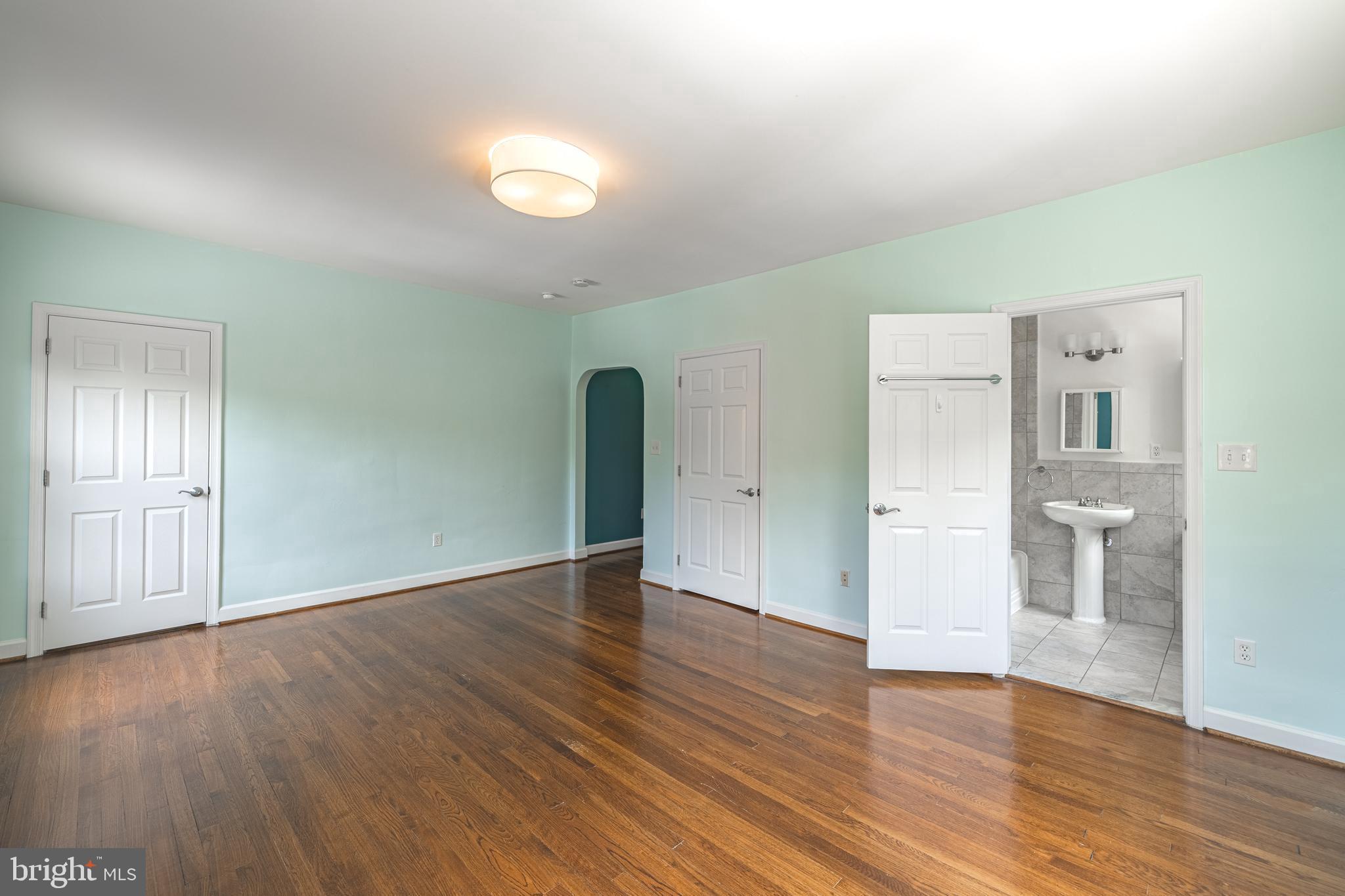 422 Butternut St NW #111