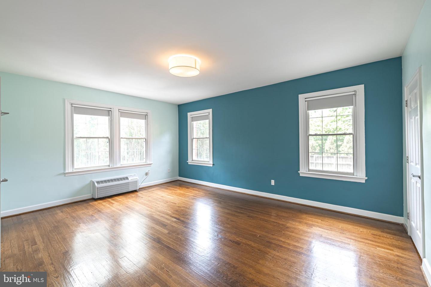 422 Butternut St NW #111