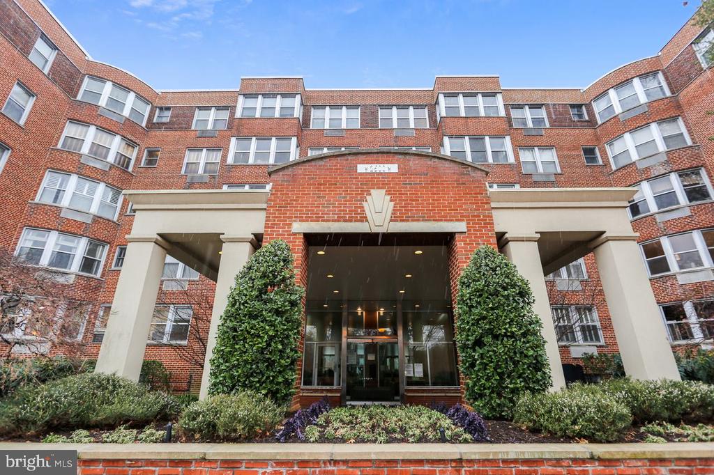 2500 Q STREET NW 117