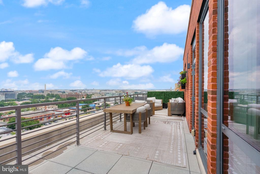1211 VAN STREET SE PH-13B