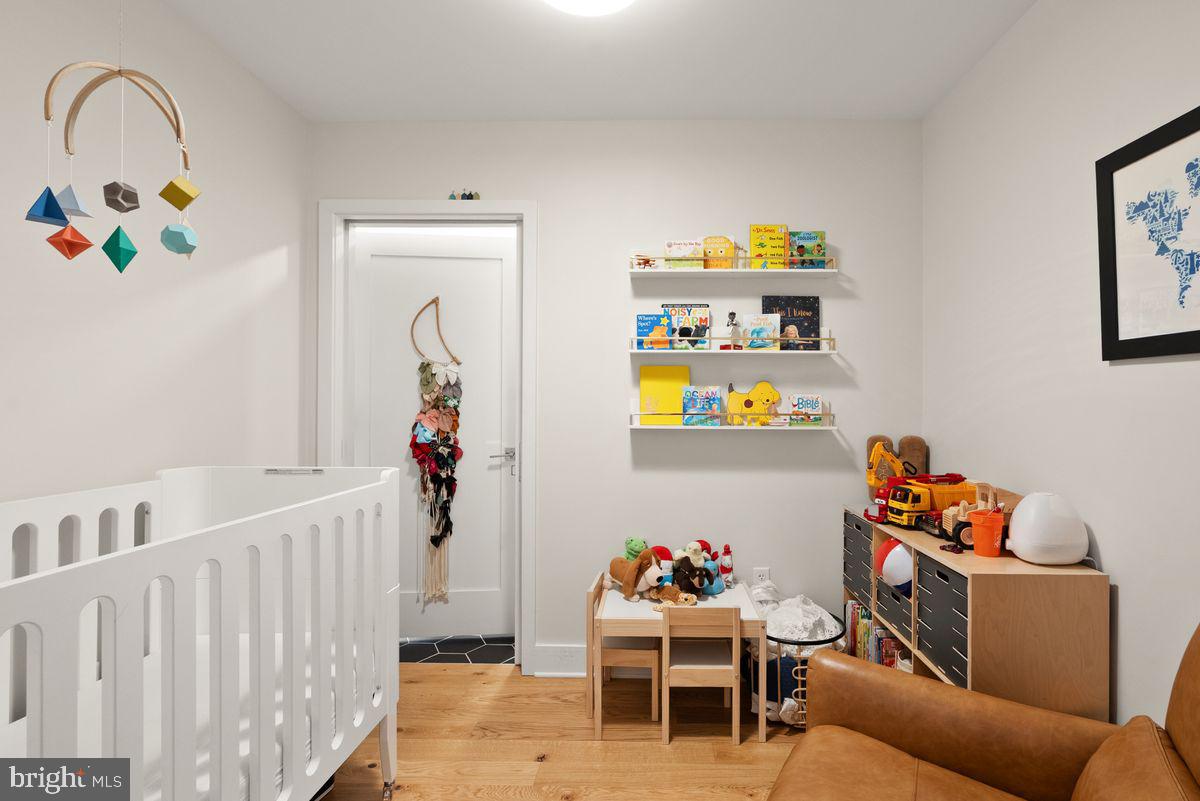 1211 VAN STREET SE PH-13B