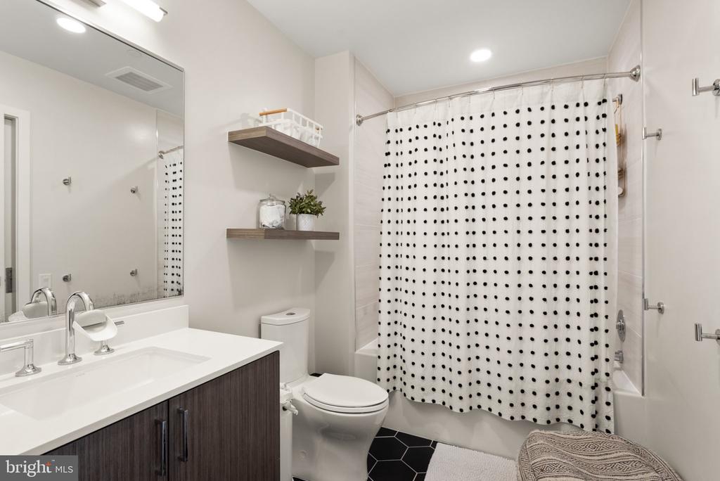 1211 VAN STREET SE PH-13B