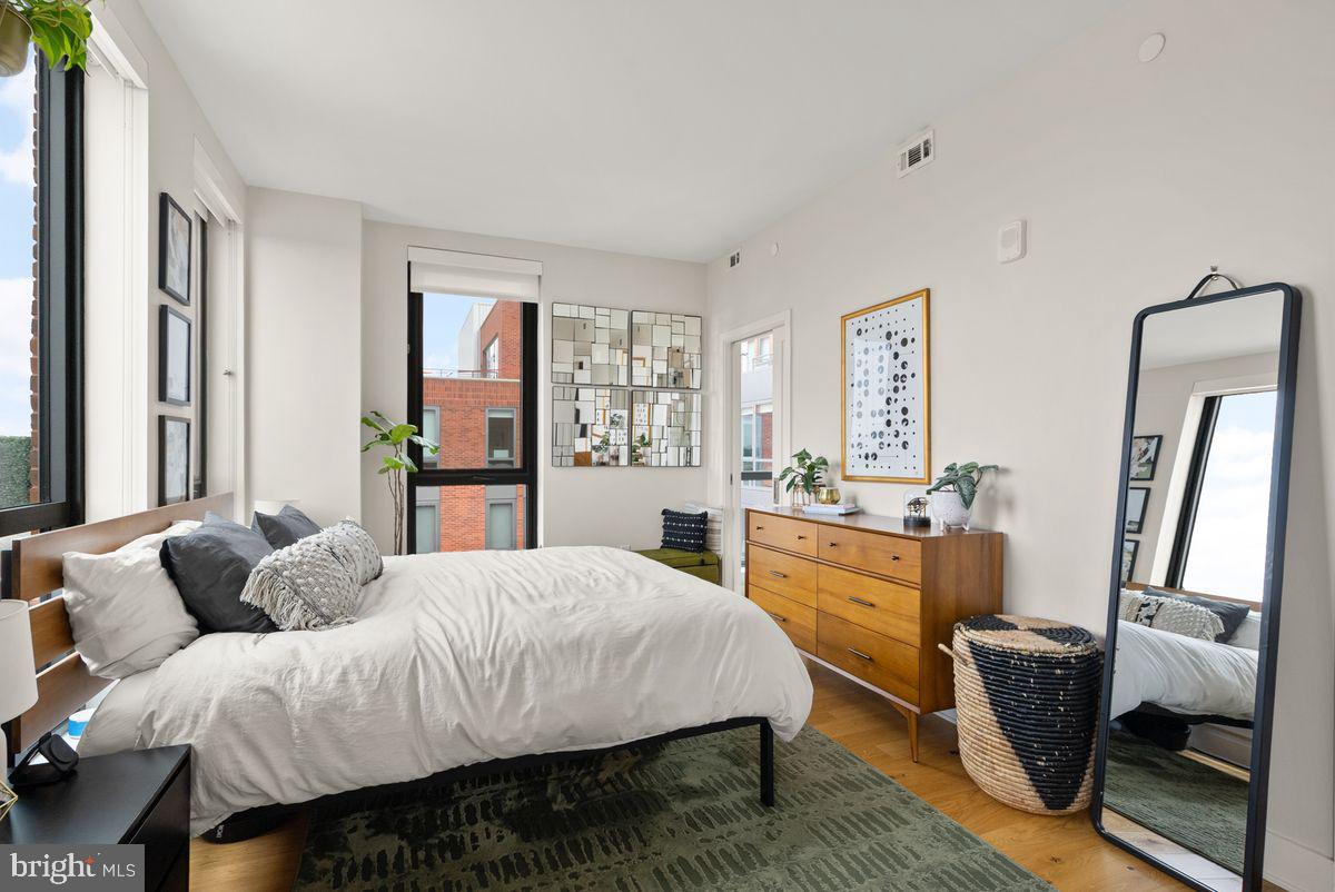 1211 VAN STREET SE PH-13B