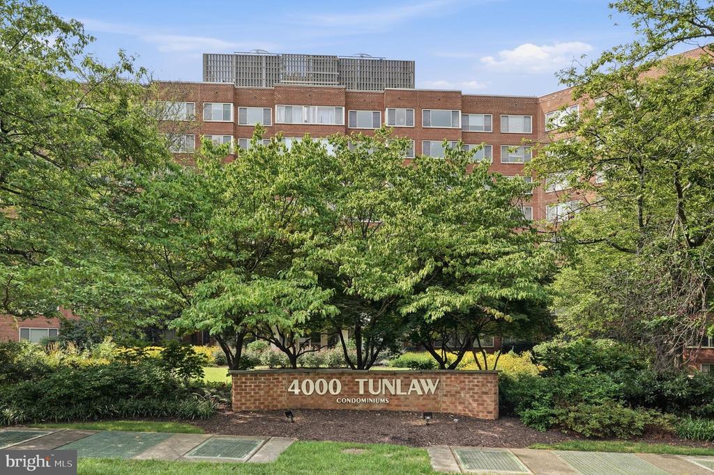 4000 TUNLAW ROAD NW Unit: 619