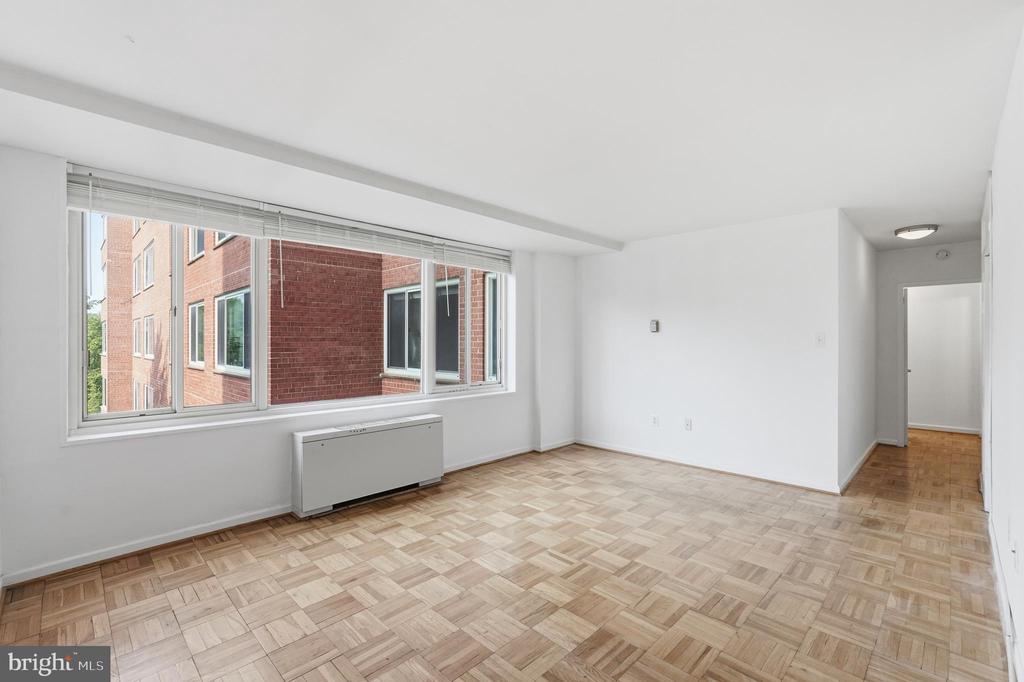 4000 TUNLAW ROAD NW Unit: 619