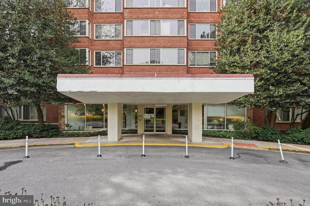 4000 TUNLAW ROAD NW Unit: 619