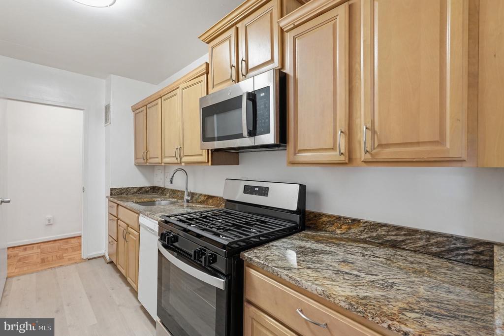 4000 TUNLAW ROAD NW Unit: 619