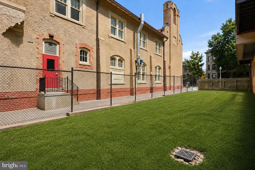 1767 LANIER PLACE NW Unit: 1