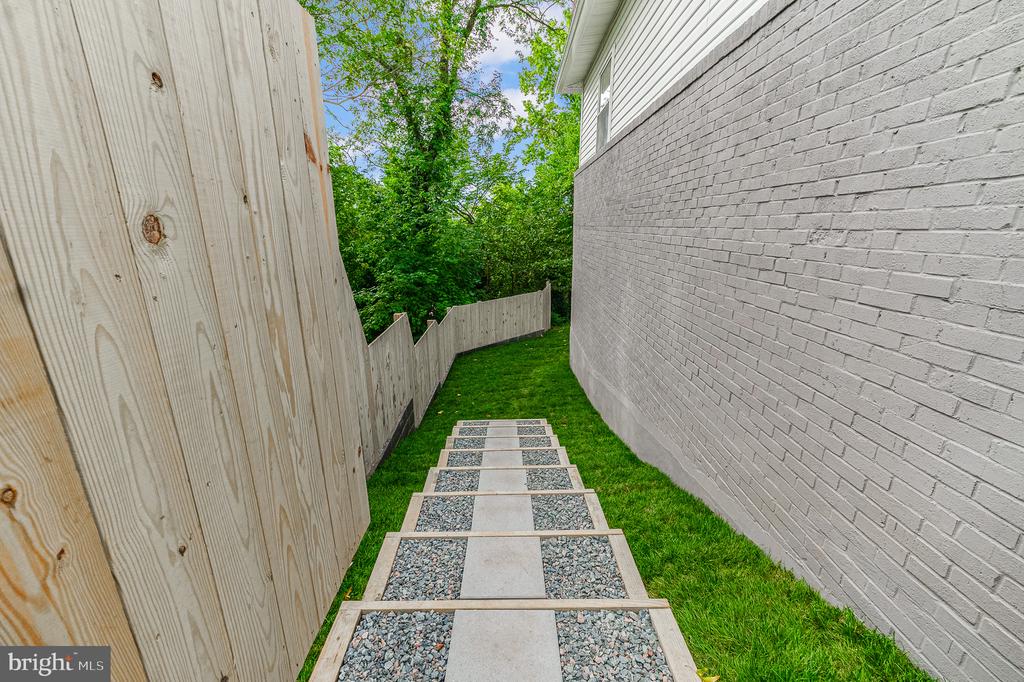 157 WILMINGTON PLACE SE