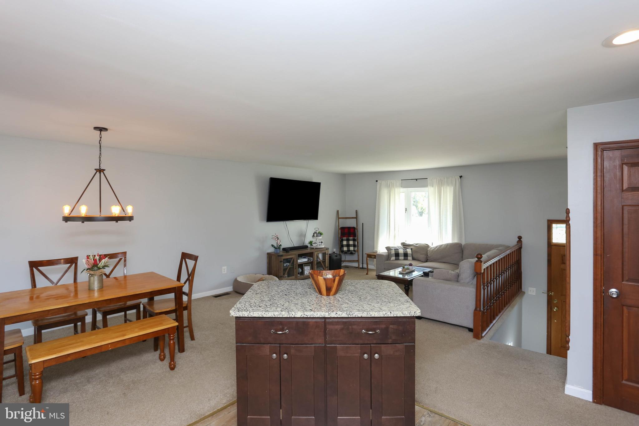 904 Shamrock COURT
