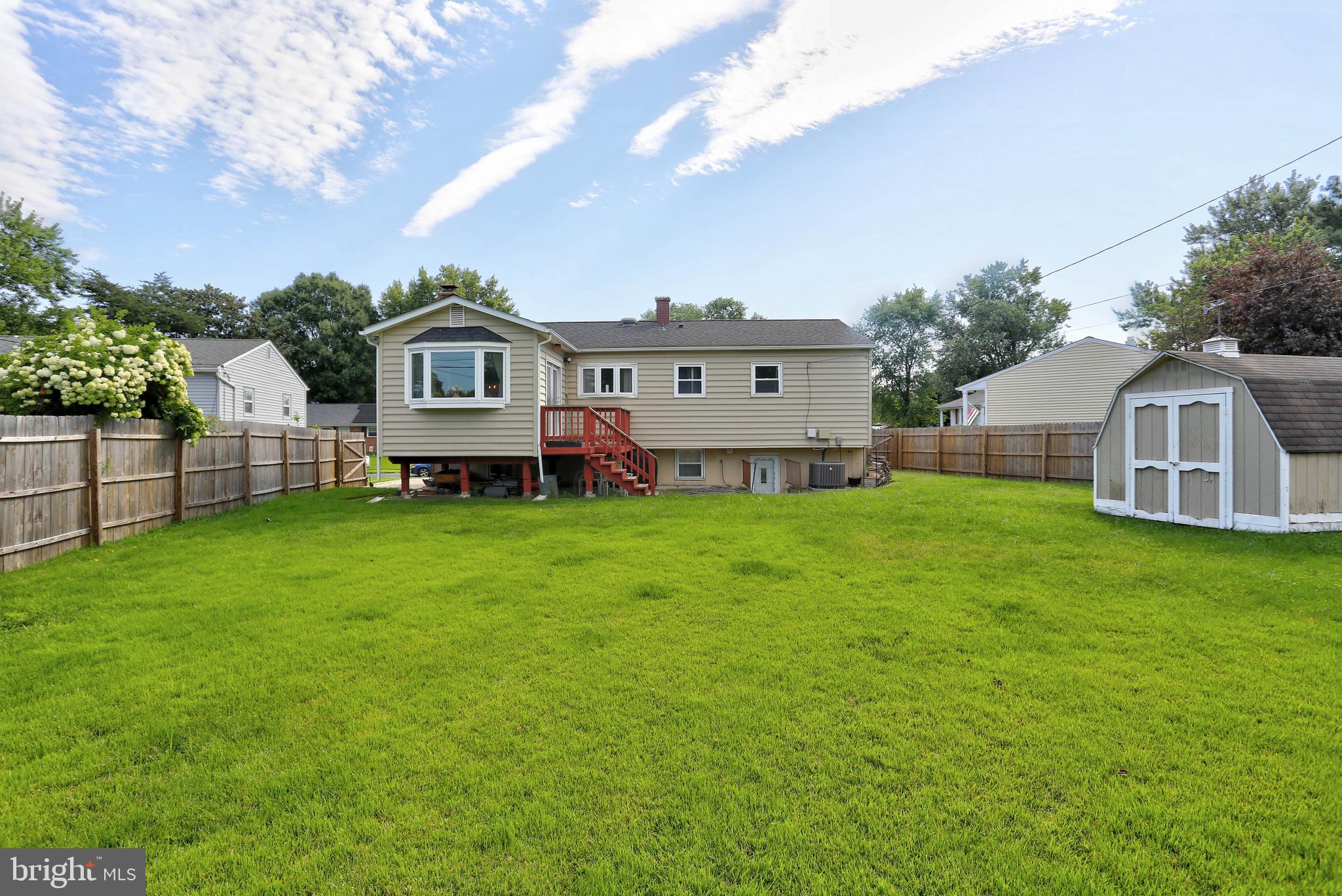 904 Shamrock COURT