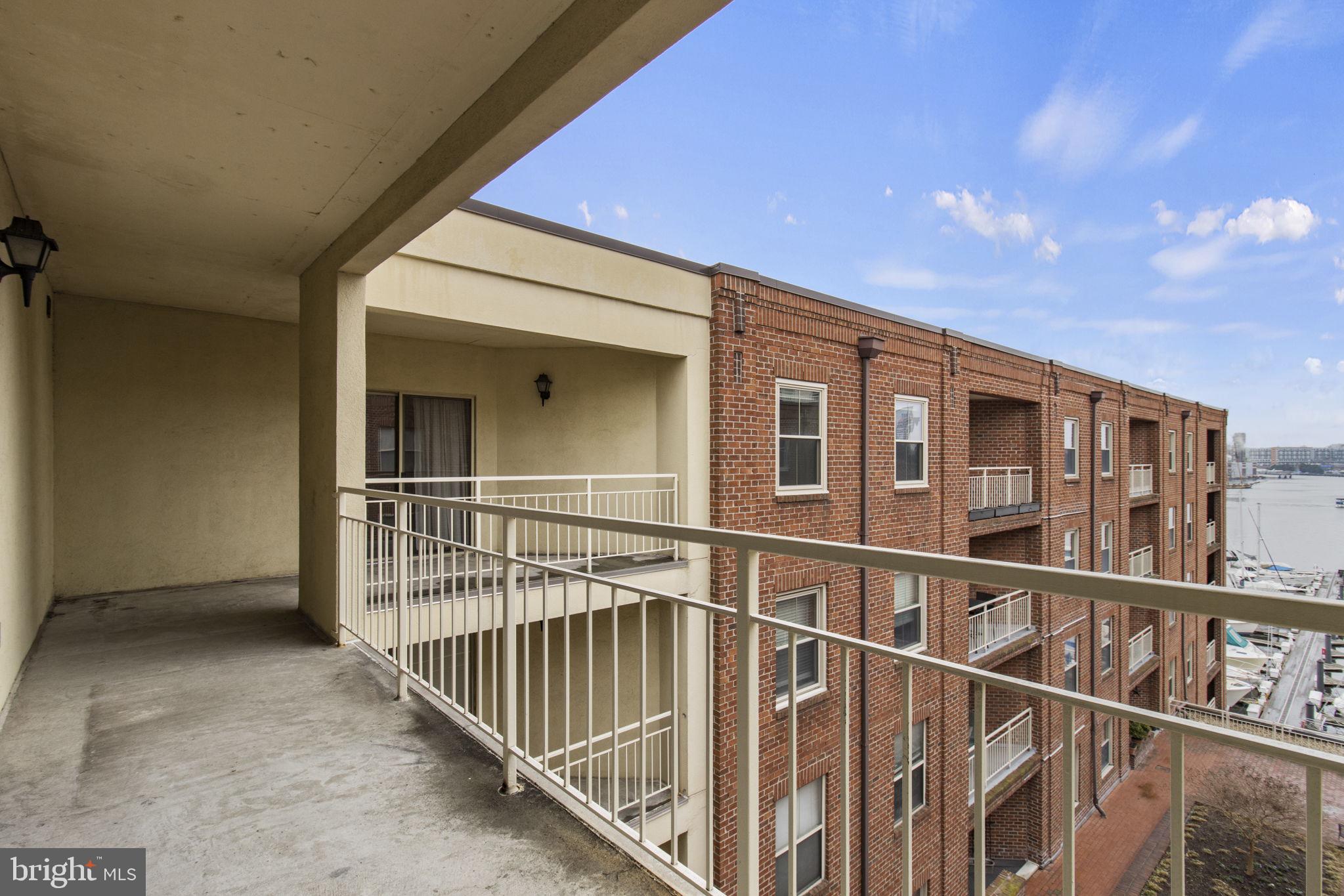 960 Fell St #605