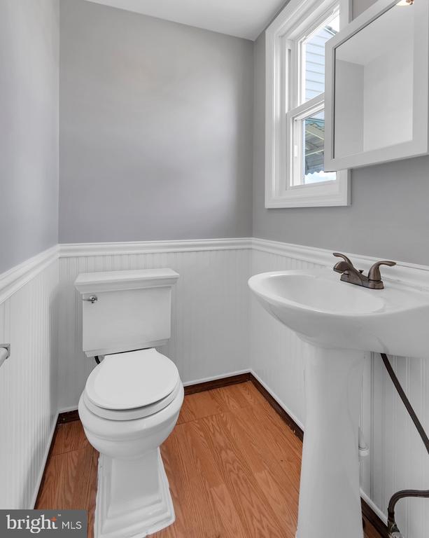 4223 Labyrinth Rd
