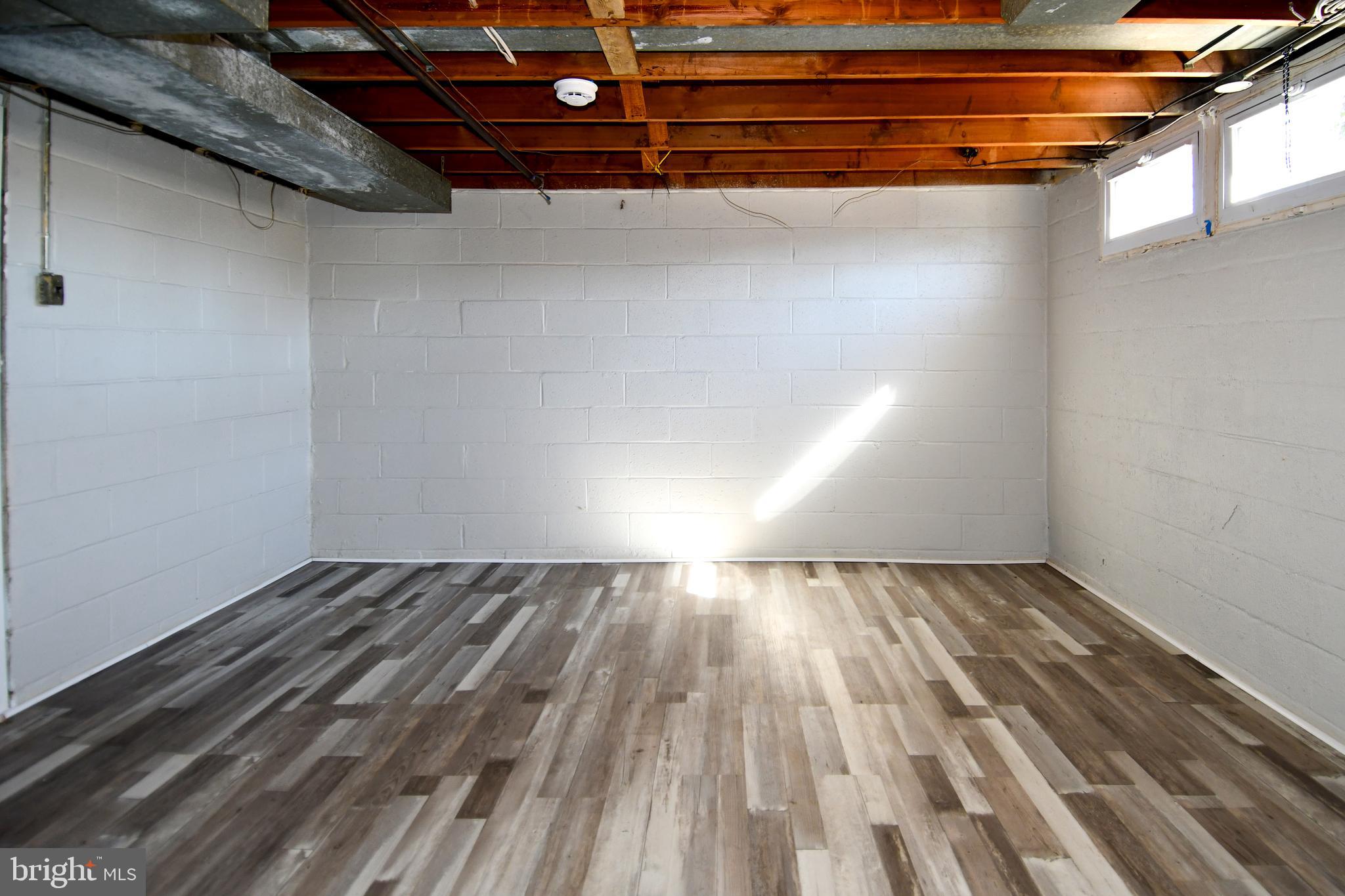 4223 Labyrinth Road