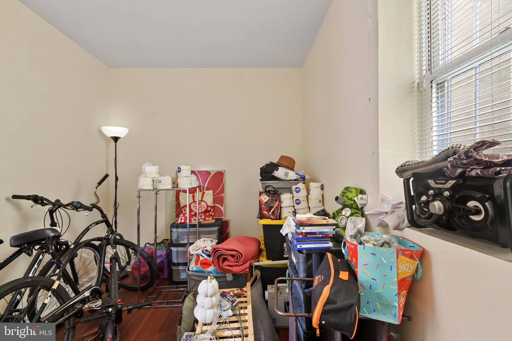 1423 W FAYETTE STREET W