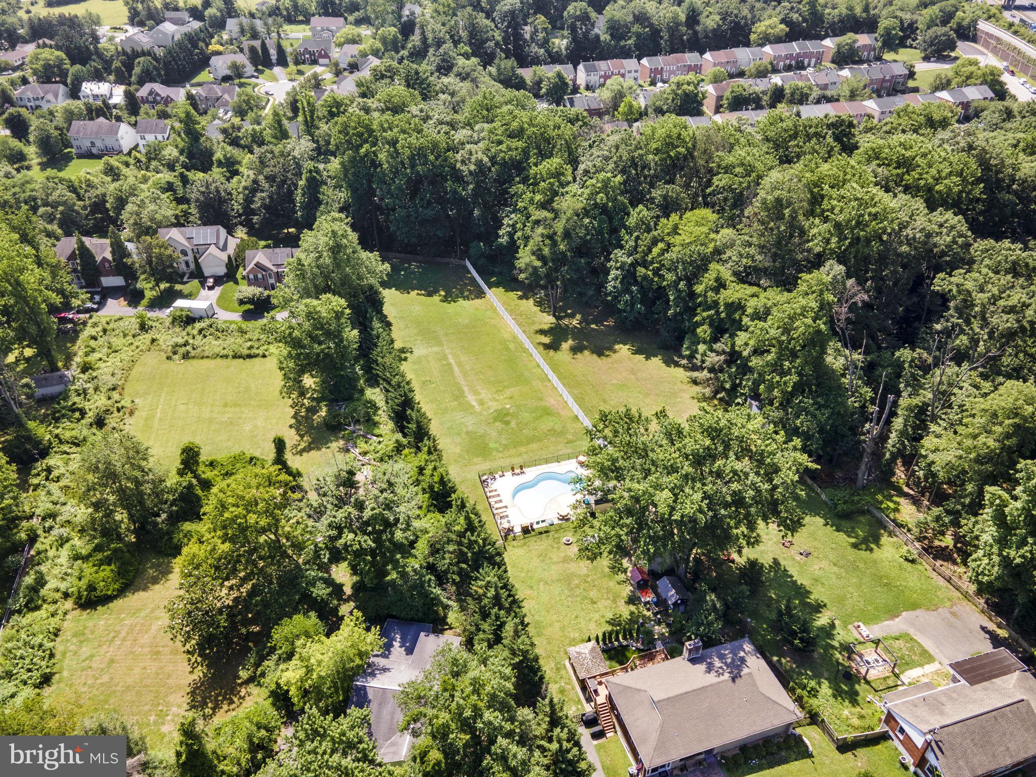8585 HORSESHOE ROAD