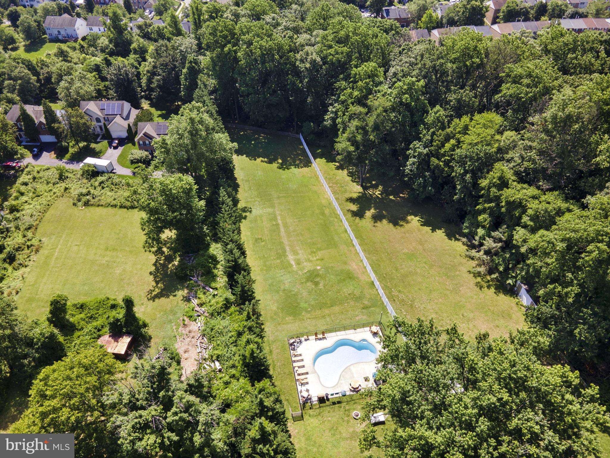 8585 HORSESHOE ROAD