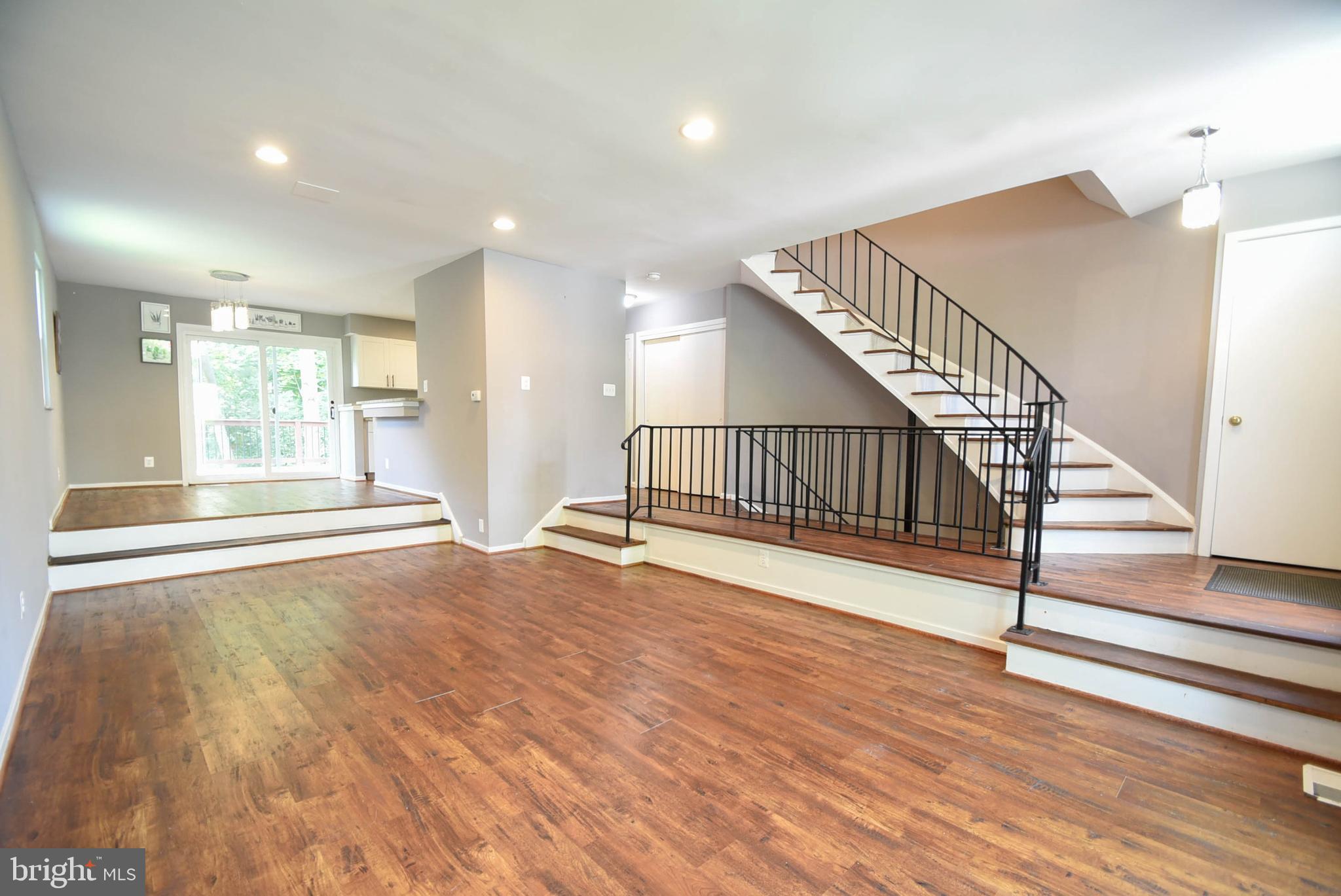 10408 Maywind Ct