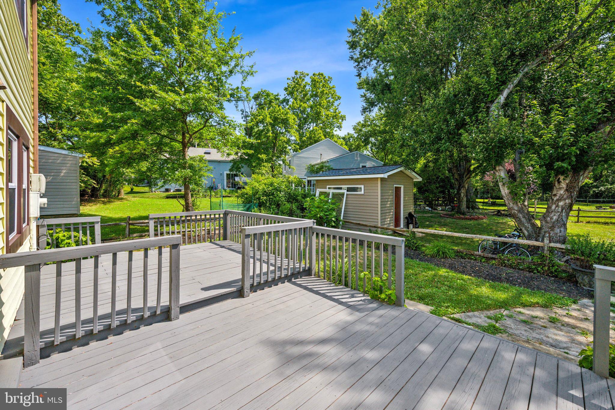 9550 Woodblock Row