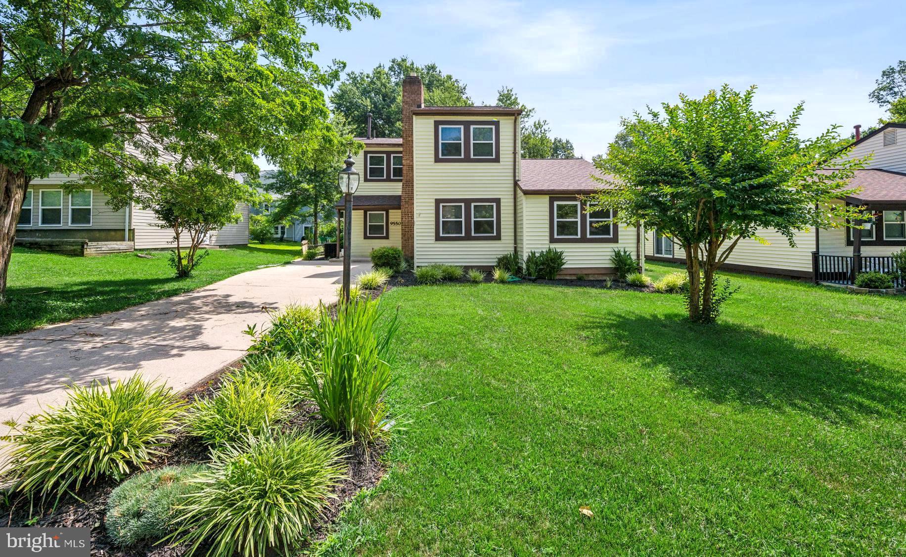 9550 Woodblock Row