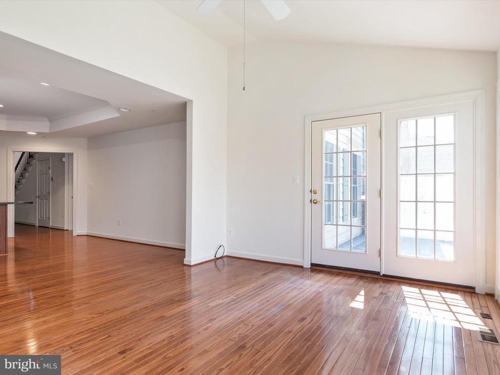 2606 Legends Way