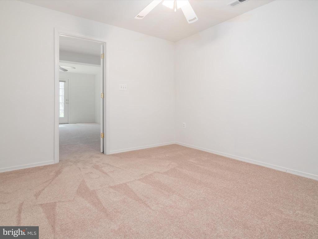 2606 Legends Way