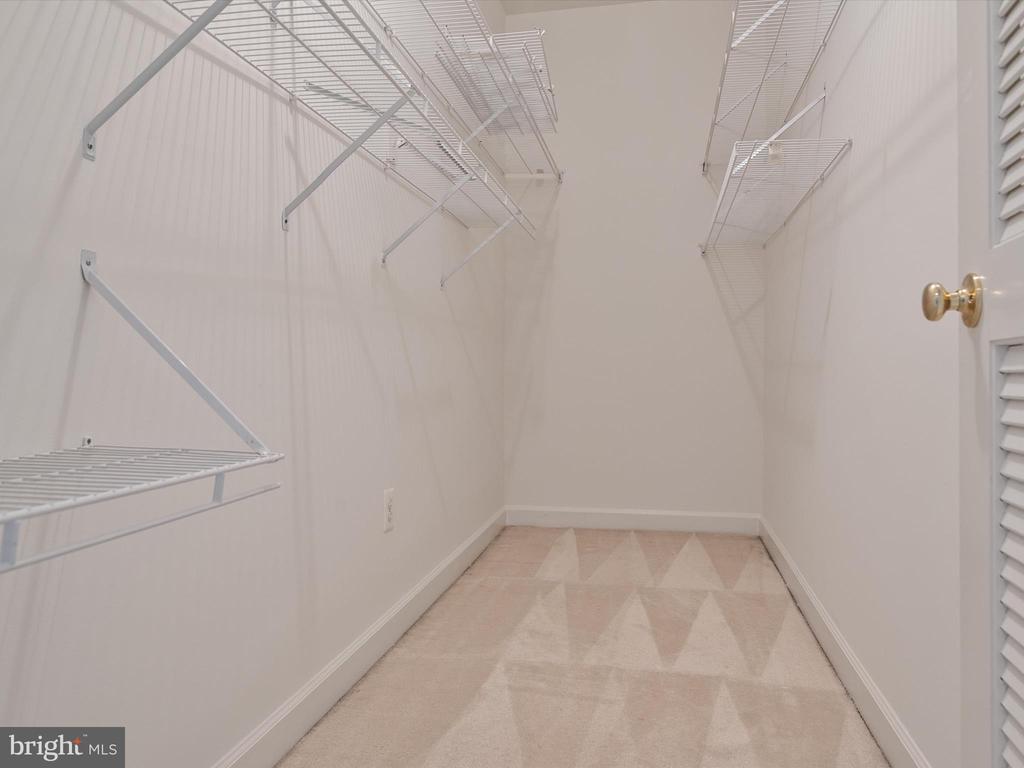 2606 Legends Way