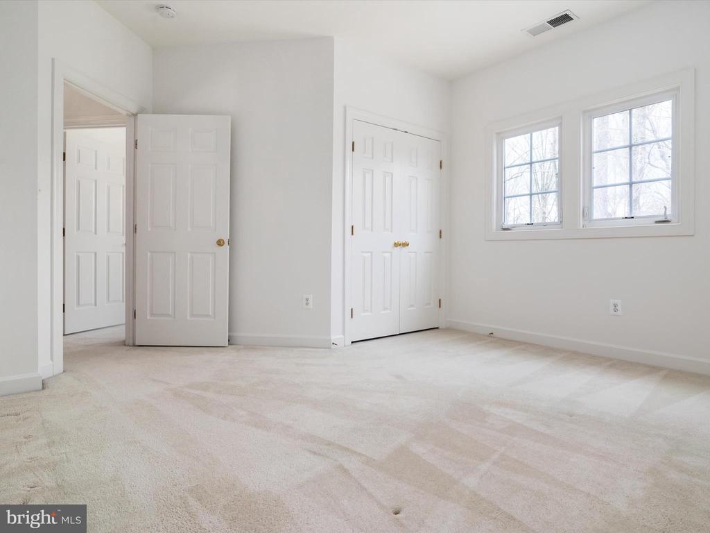 2606 Legends Way