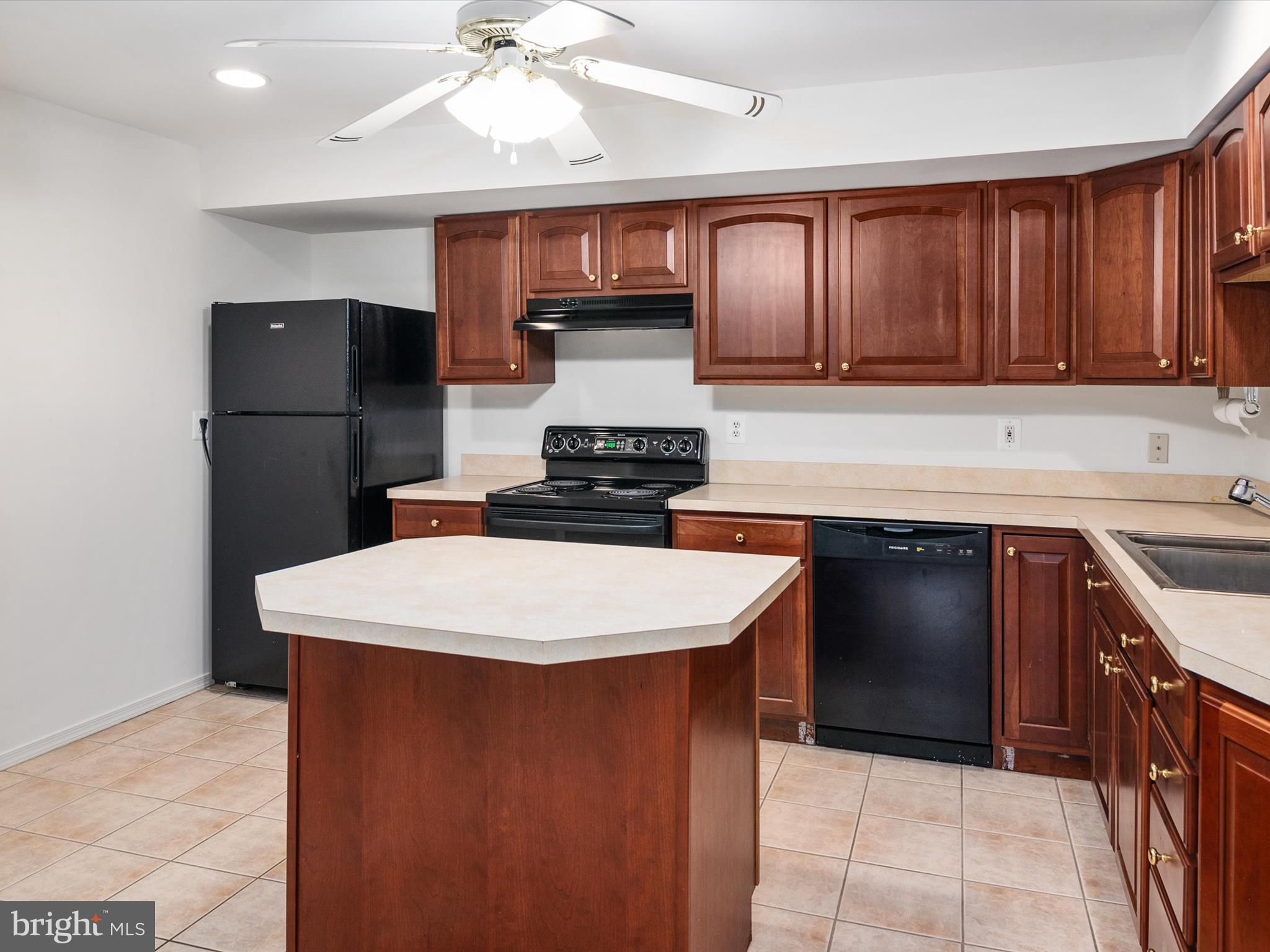 2606 Legends Way