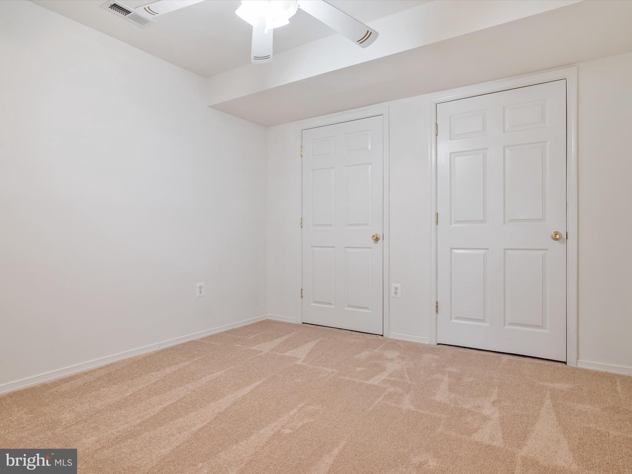 2606 Legends Way