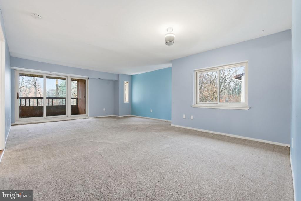 5661 HARPERS FARM ROAD F