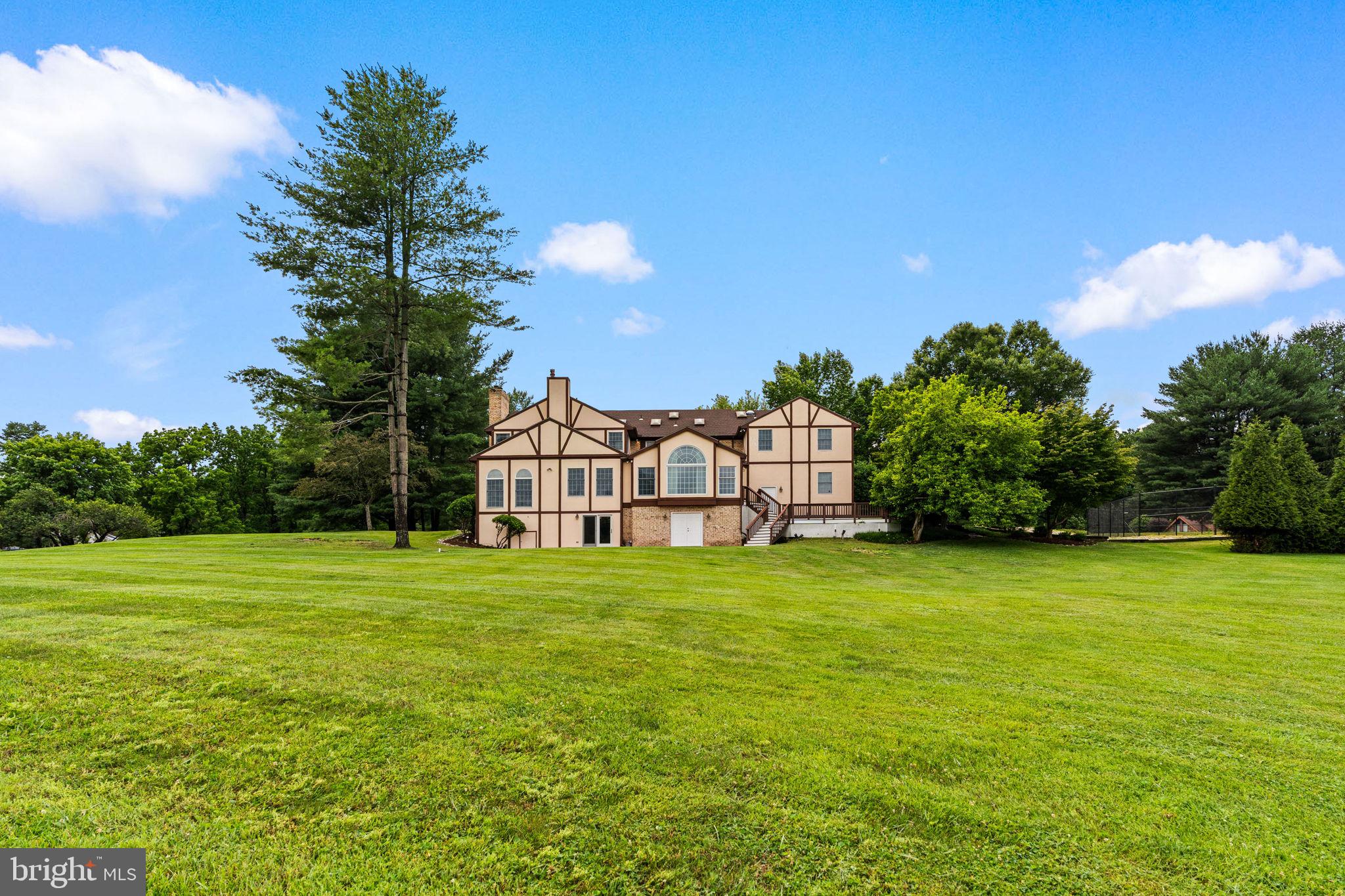 11706 FARSIDE ROAD