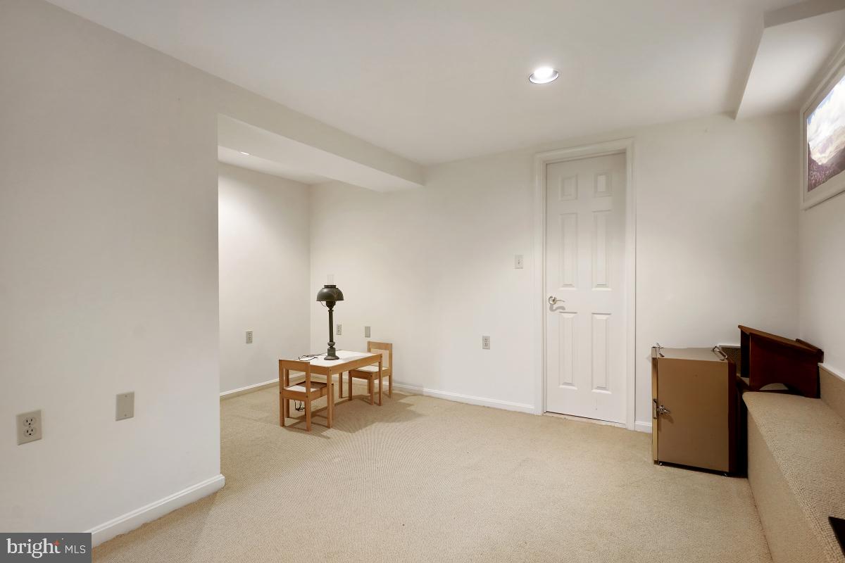 8808 Seven Locks ROAD