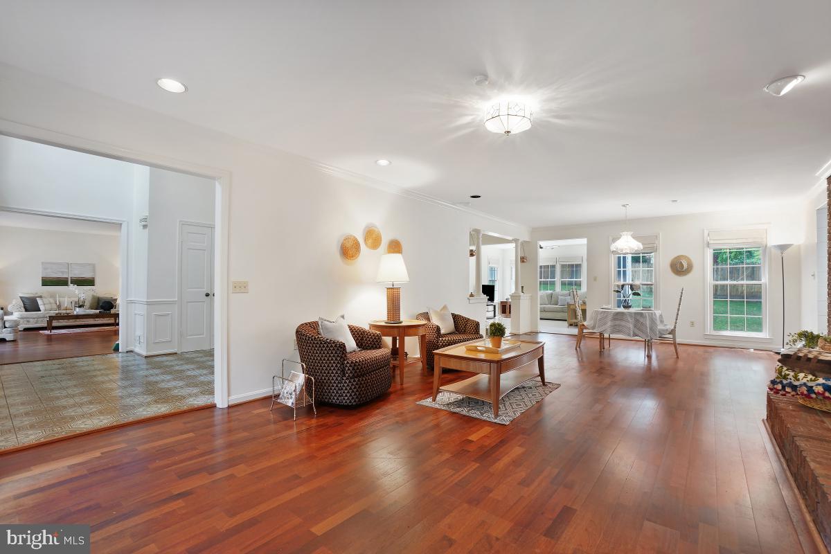 8808 Seven Locks ROAD