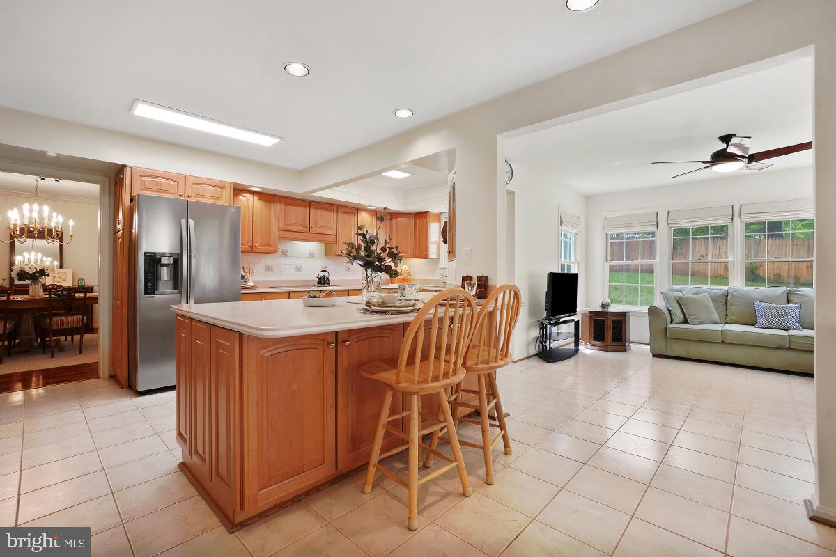 8808 Seven Locks ROAD