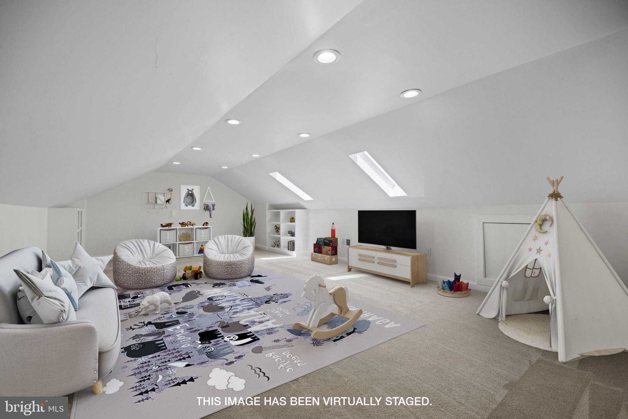 10105 E BEXHILL DRIVE