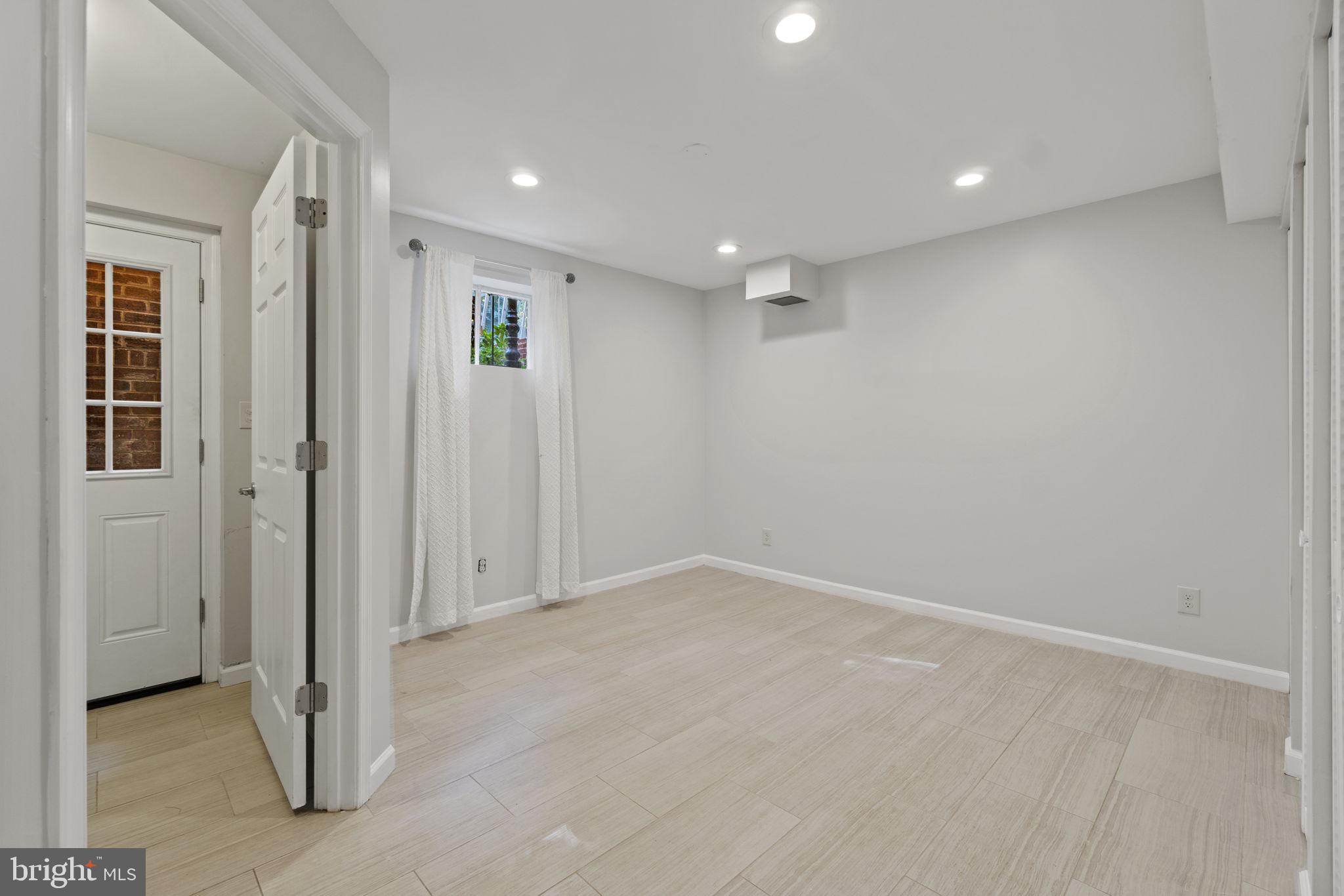 10003 FERNWOOD ROAD