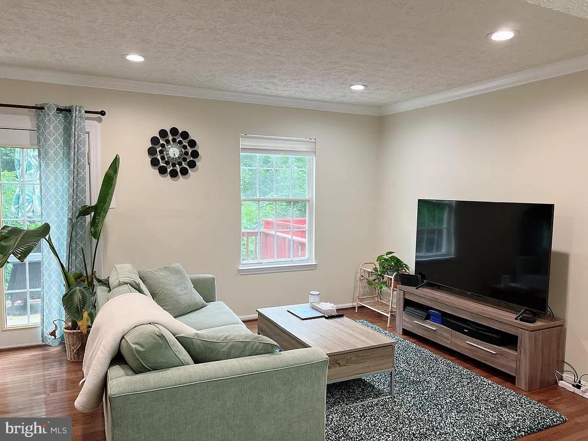 613 CORAL REEF DRIVE