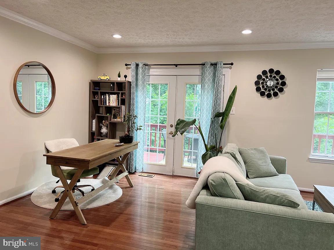 613 CORAL REEF DRIVE