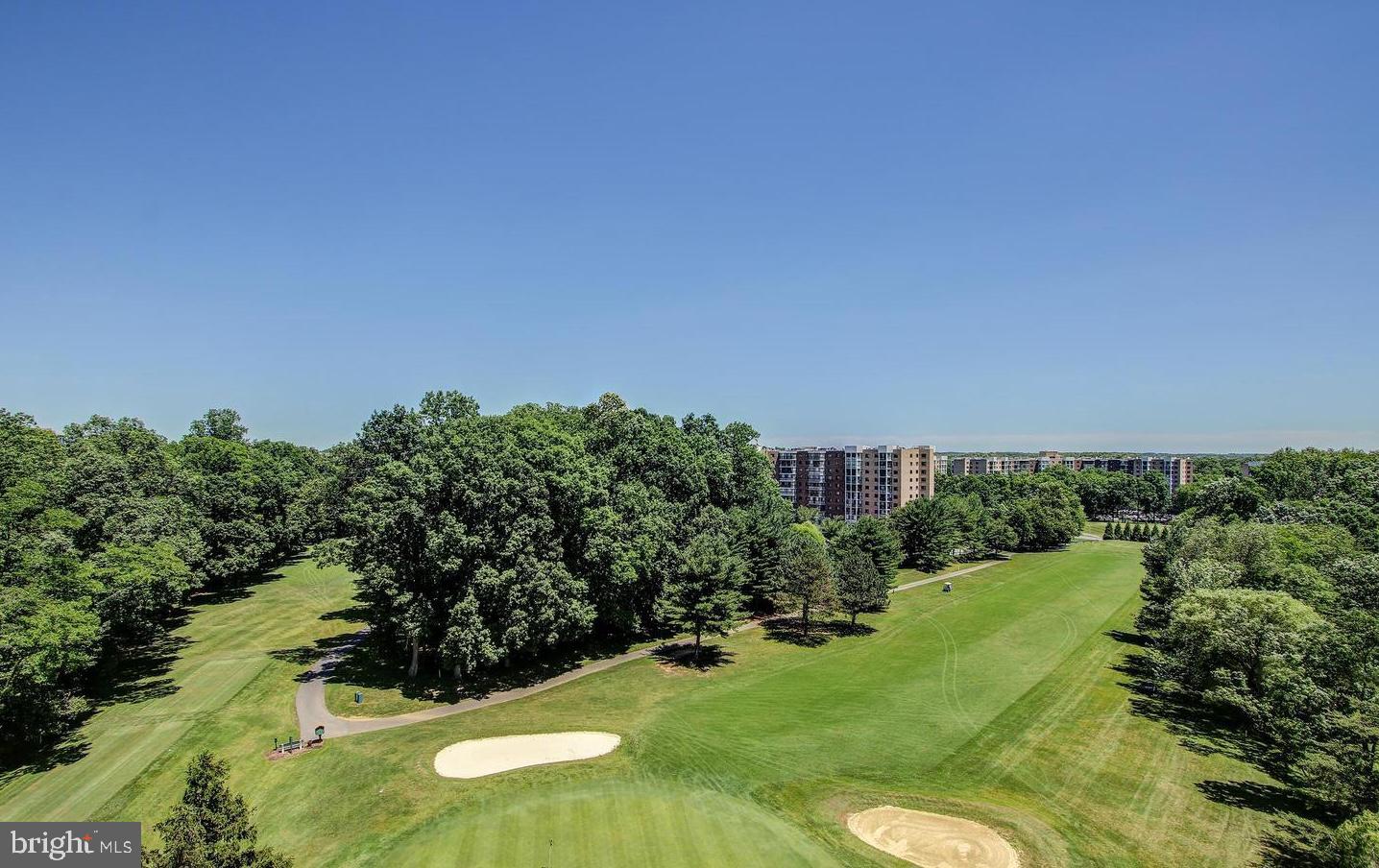 15100 Interlachen DRIVE Unit: 4-426