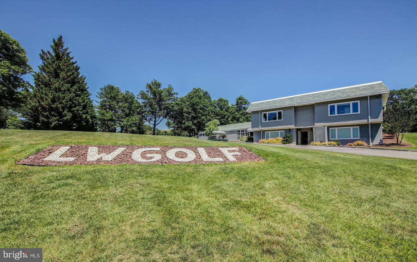 15100 Interlachen DRIVE Unit: 4-426
